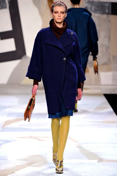 Look 22